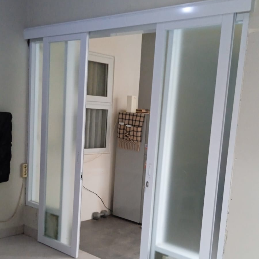 Pemasangan Kanopi Kaca 8 ml